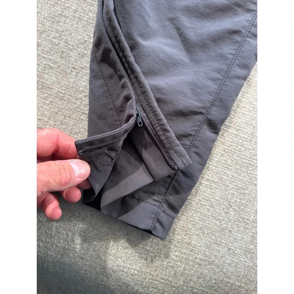 The North Face Mens 36x32 Convertible Hiking Pants Gray Zip Off Cargo Trousers